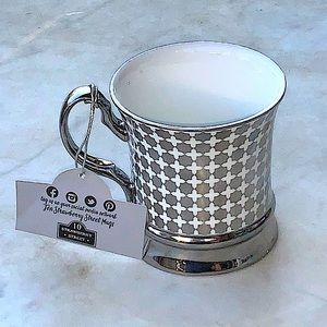 10 STRAWBERRY STREET MUG SILVER METALLIC FOOTED 12 FL OZ